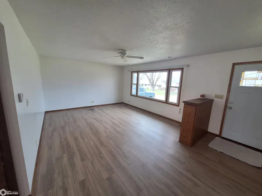 705 W 19th Street, Carroll, IA 51401 - #3