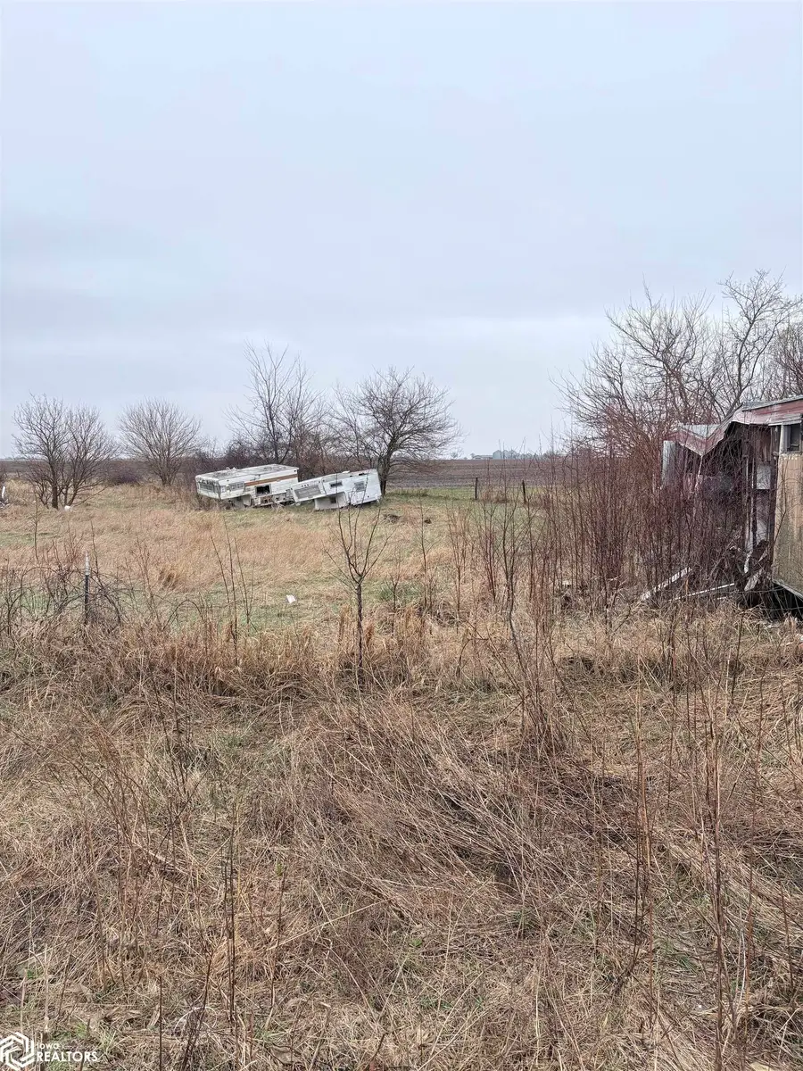 11144 305th Street, Hedrick, IA 52563 - #2