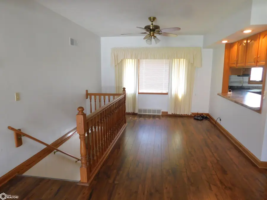 1425 4th Avenue N, Denison, IA 51442 - #3