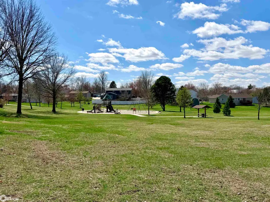 2007 Spring Street, Grinnell, IA 50112 - #3