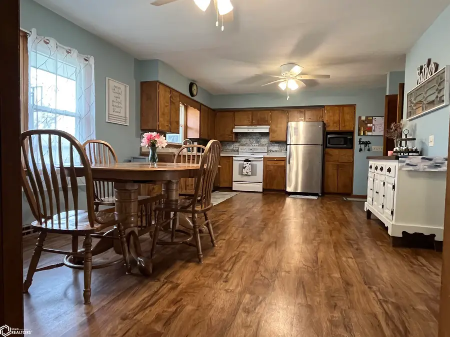 1 Walnut Drive, Oskaloosa, IA 52577 - #2