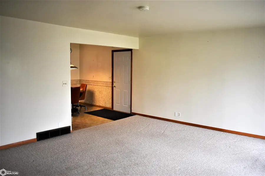 1009 Pearl, Iowa Falls, IA 50126 - #3