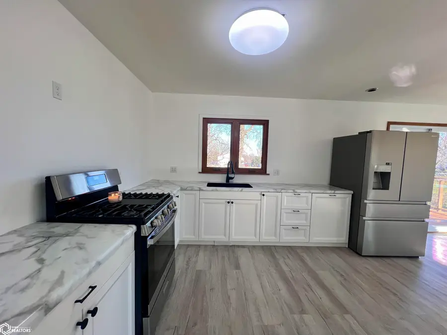 906 Alden Street, Alden, IA 50006 - #3