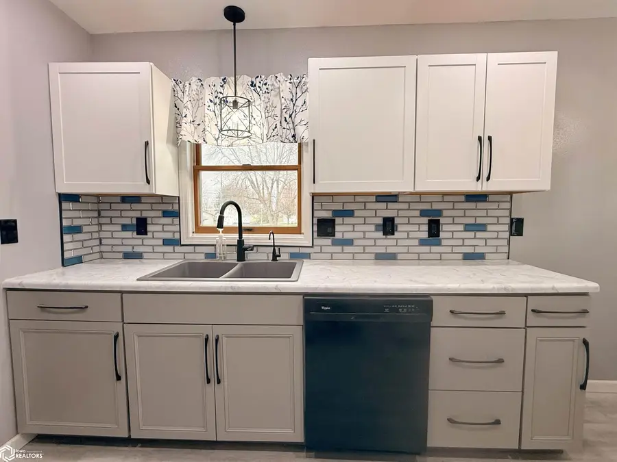 330 E 5th Street, Glidden, IA 51443 - #3