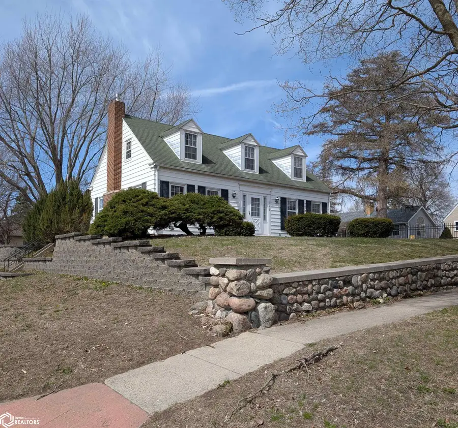 646 S Clark Street, Forest City, IA 50436 - #2