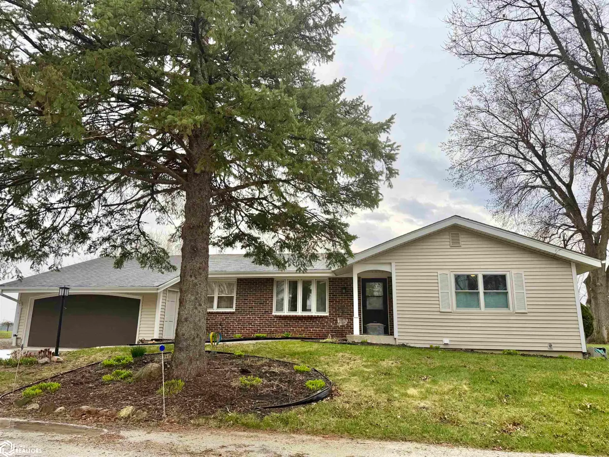 2160 Forrest Avenue, Oskaloosa, IA 52577 - #1