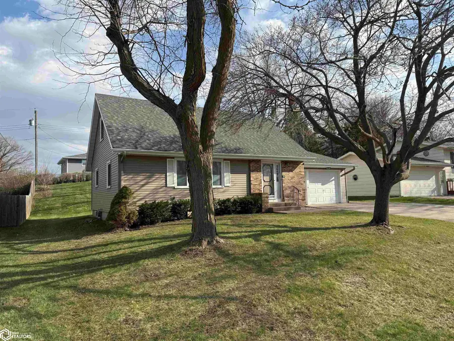 207 Ridgewood Drive, Carroll, IA 51401 - #2