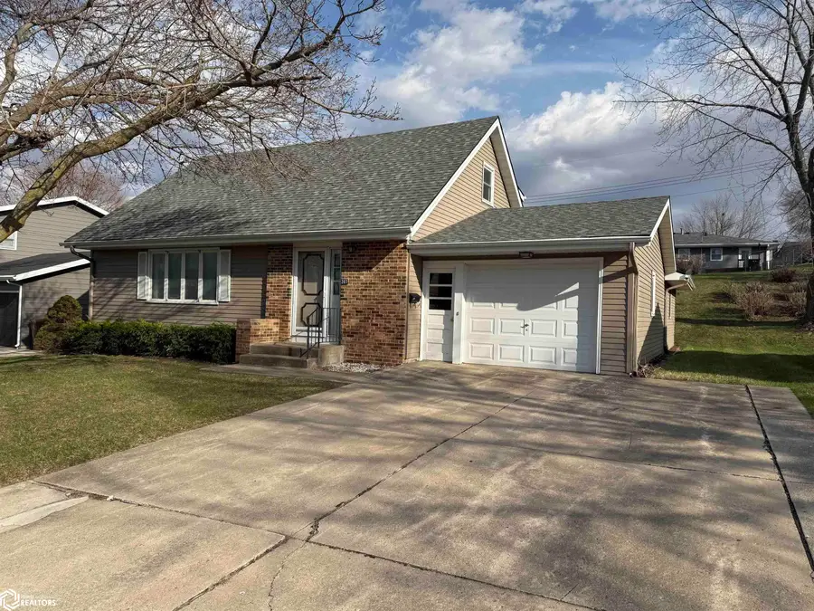 207 Ridgewood Drive, Carroll, IA 51401 - #3