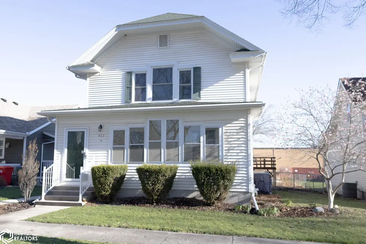 923 1st Street, Webster City, IA 50595 - #1