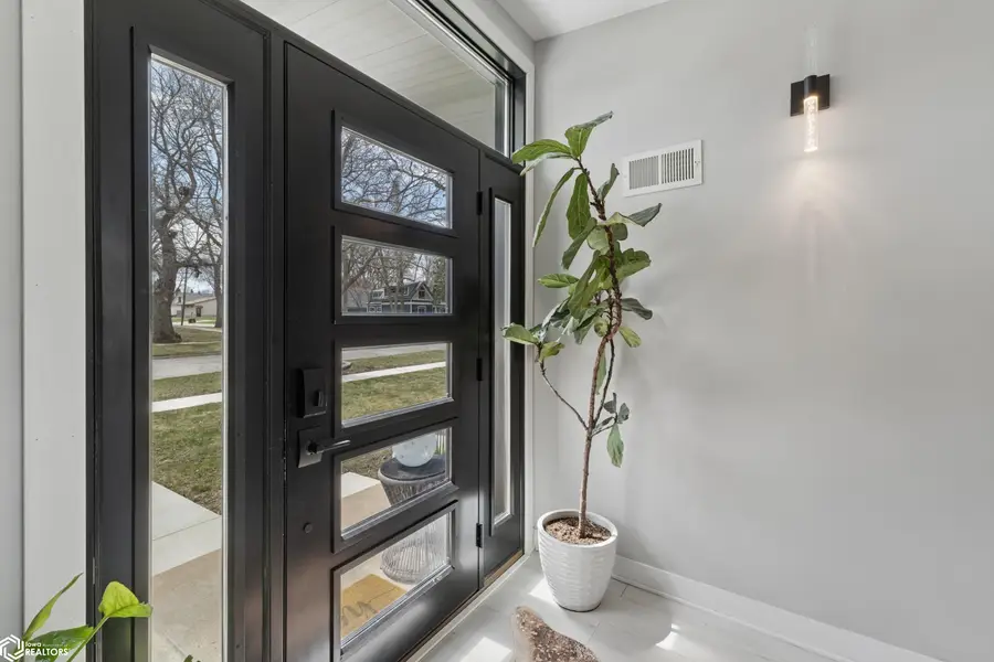 900 6th Avenue S, Clear Lake, IA 50428 - #3