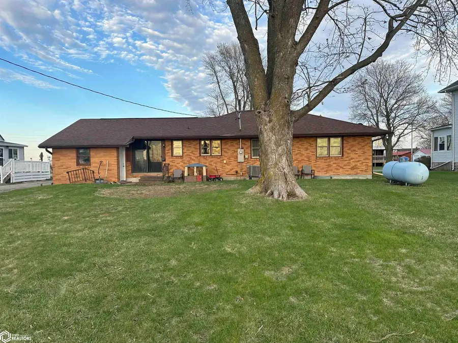 303 N Main Street, Olds, IA 52647 - #2