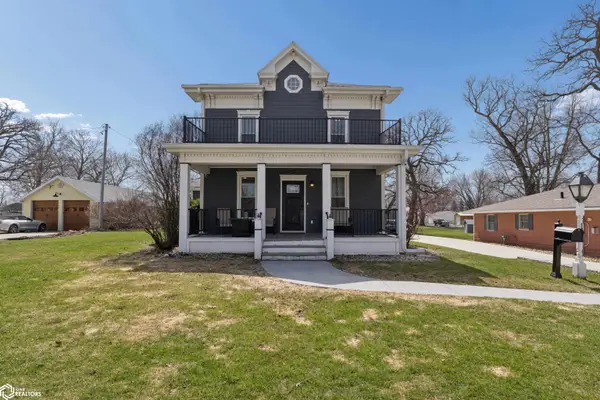 1417 Main Avenue, Clear Lake, IA 50428