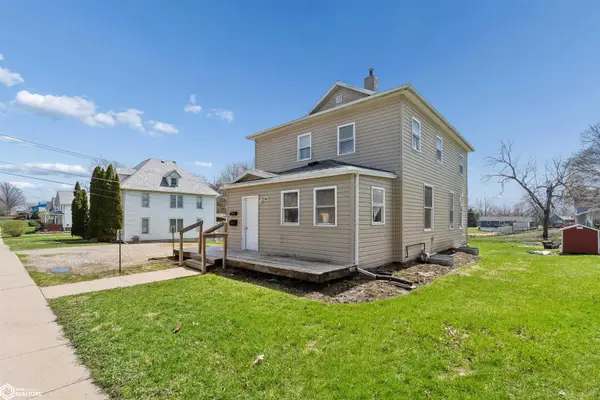 1604 5th Avenue, Grinnell, IA 50112