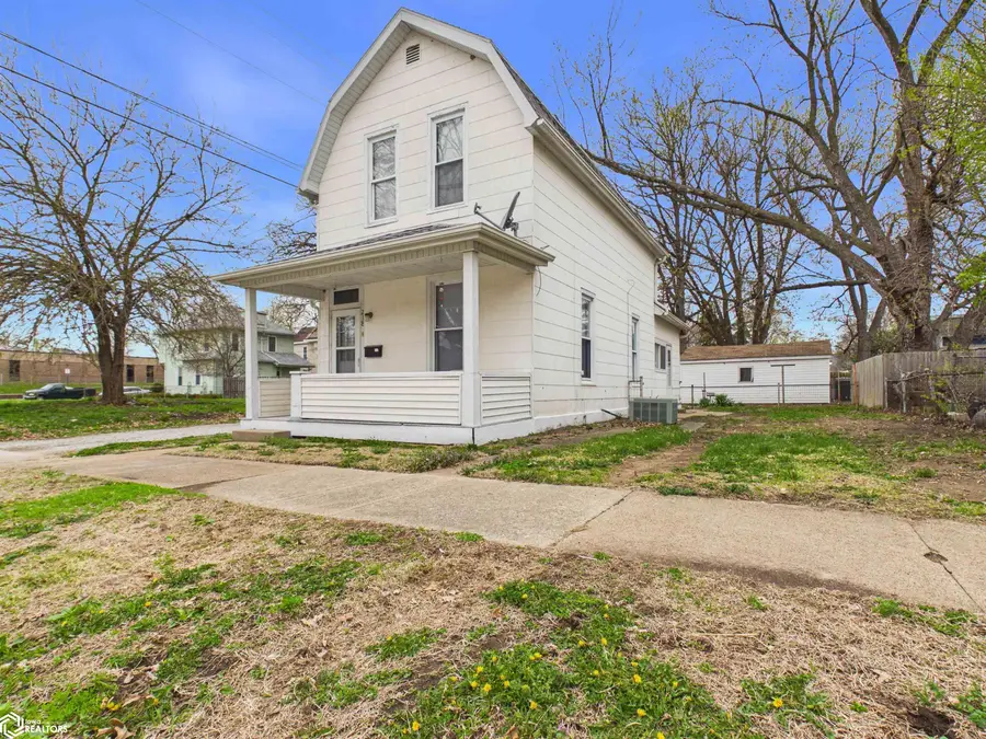 218 N 8th Street, Keokuk, IA 52632 - #2