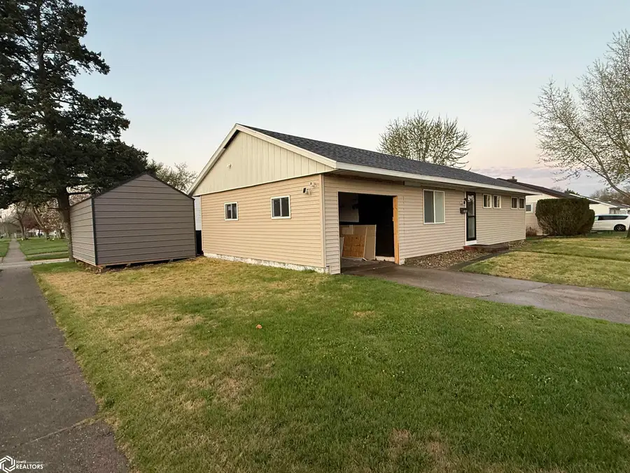 2102 Avenue B, Fort Madison, IA 52627 - #2