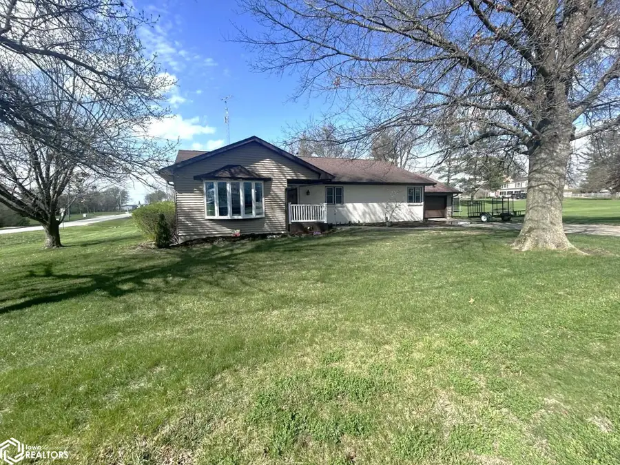 306 Duffield Street, Bloomfield, IA 52537 - #3