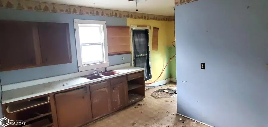 315 N Butler Street, Corydon, IA 50060 - #3