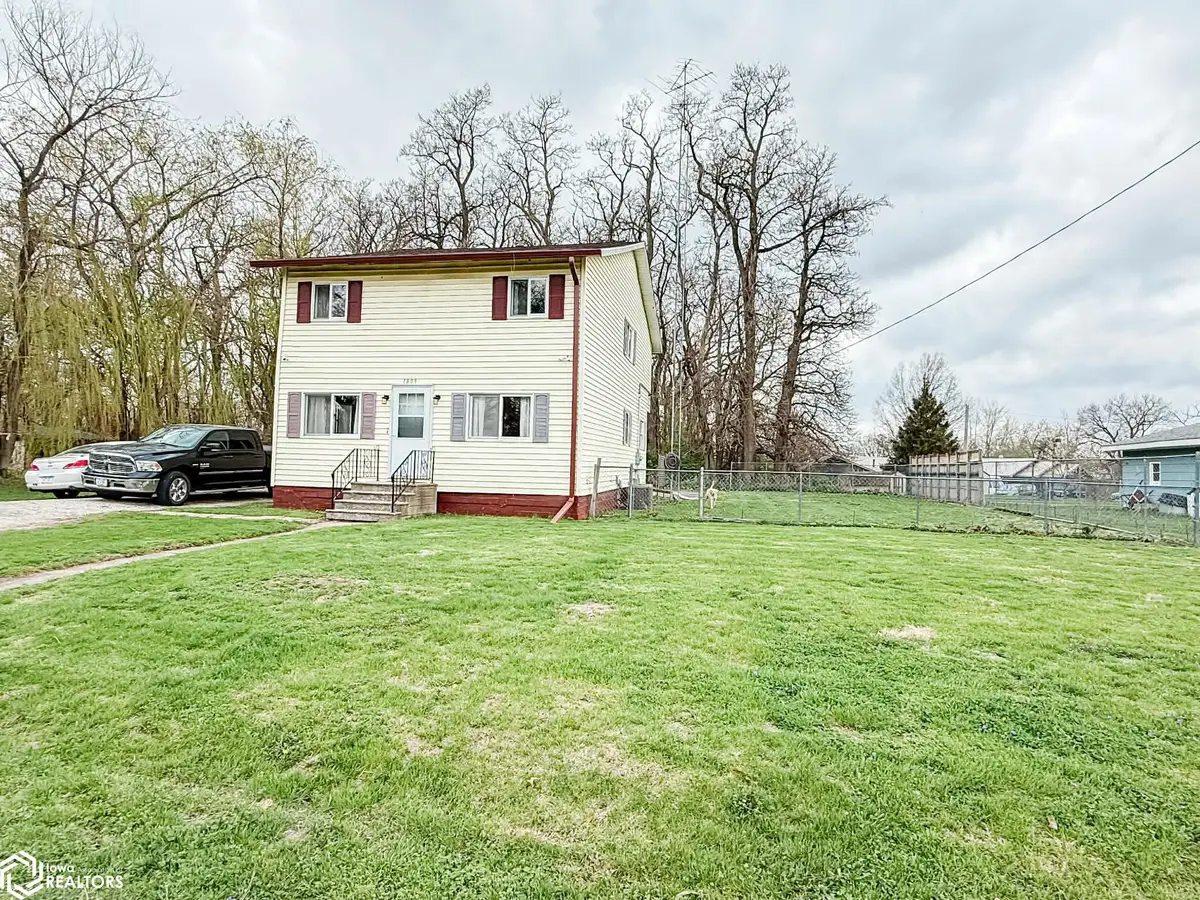 1809 Racine Avenue, Burlington, IA 52601 - #1