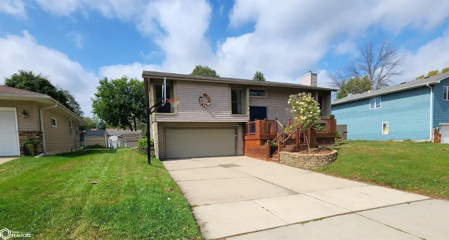 722 S Garfield Avenue, Mason City, IA 50401 - #2