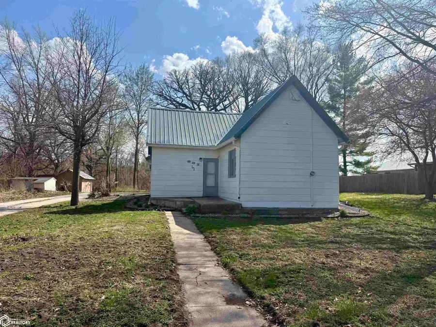 807 1/2 W South Street, Jefferson, IA 50129 - #3