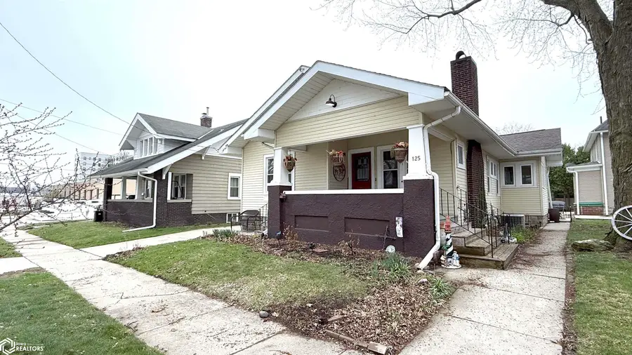 125 4th Street Nw, Mason City, IA 50401 - #3