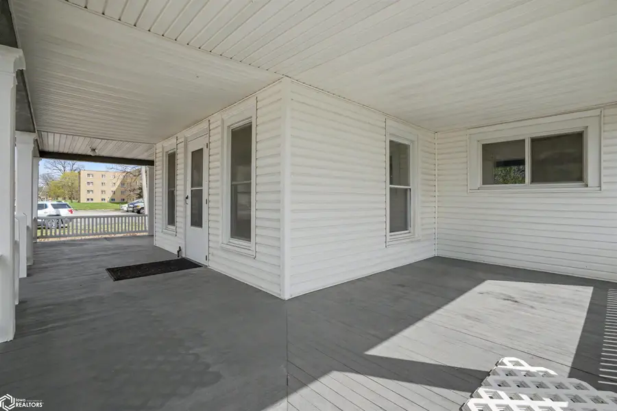 406 Broad Street, Mount Pleasant, IA 52641 - #3