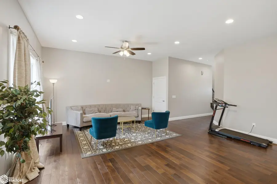 5174 Deerfield Drive, Burlington, IA 52601 - #3