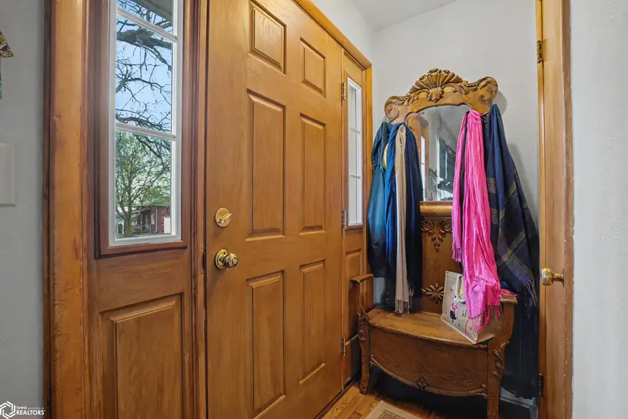 1800 Barret St, Burlington, IA 52601 - #3