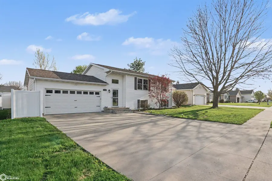 1704 Sioux Street, Burlington, IA 52601 - #2