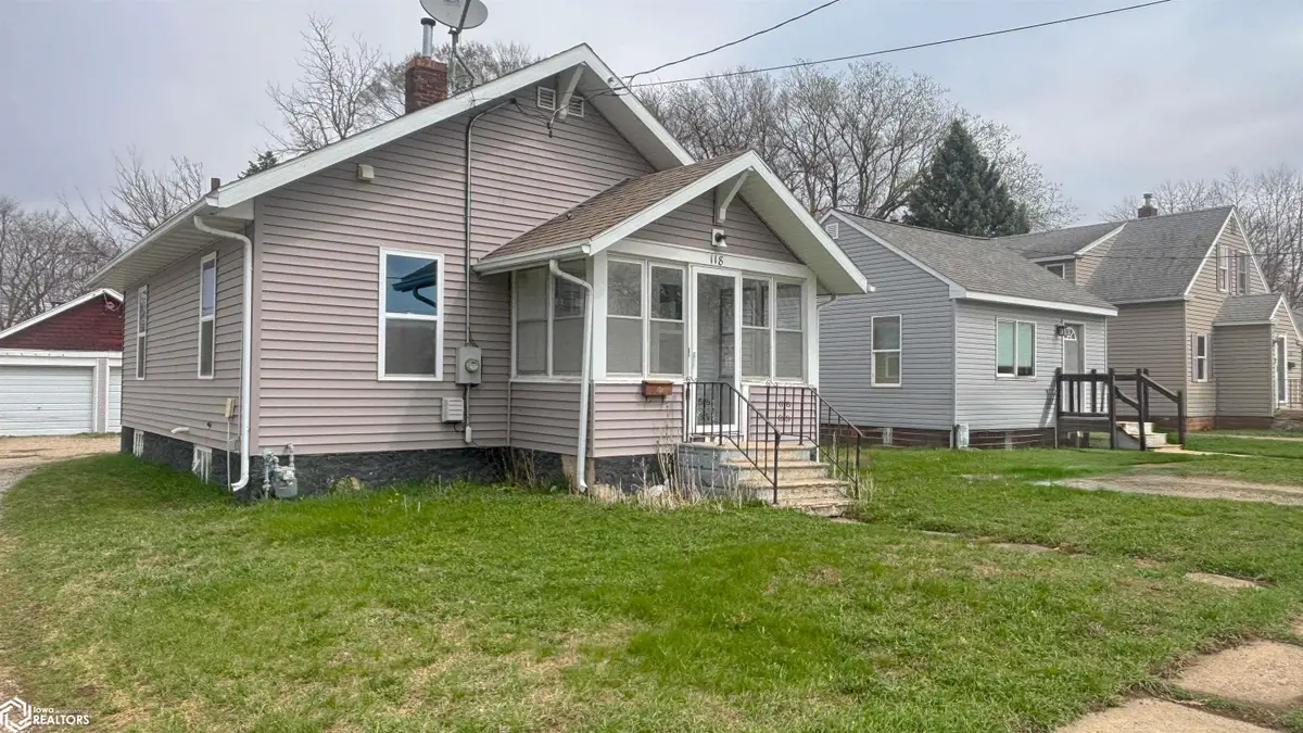 118 25th Street Sw, Mason City, IA 50401 - #1
