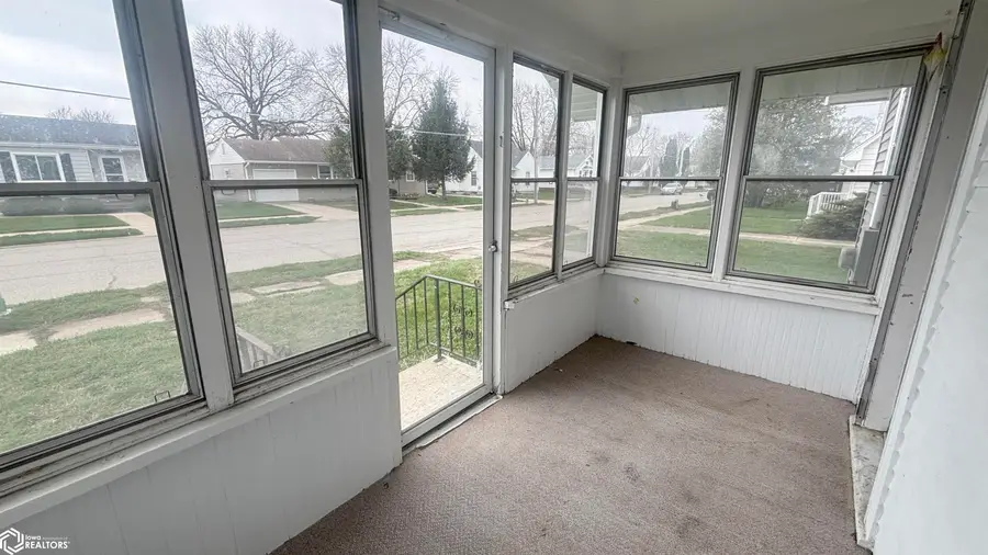 118 25th Street Sw, Mason City, IA 50401 - #3