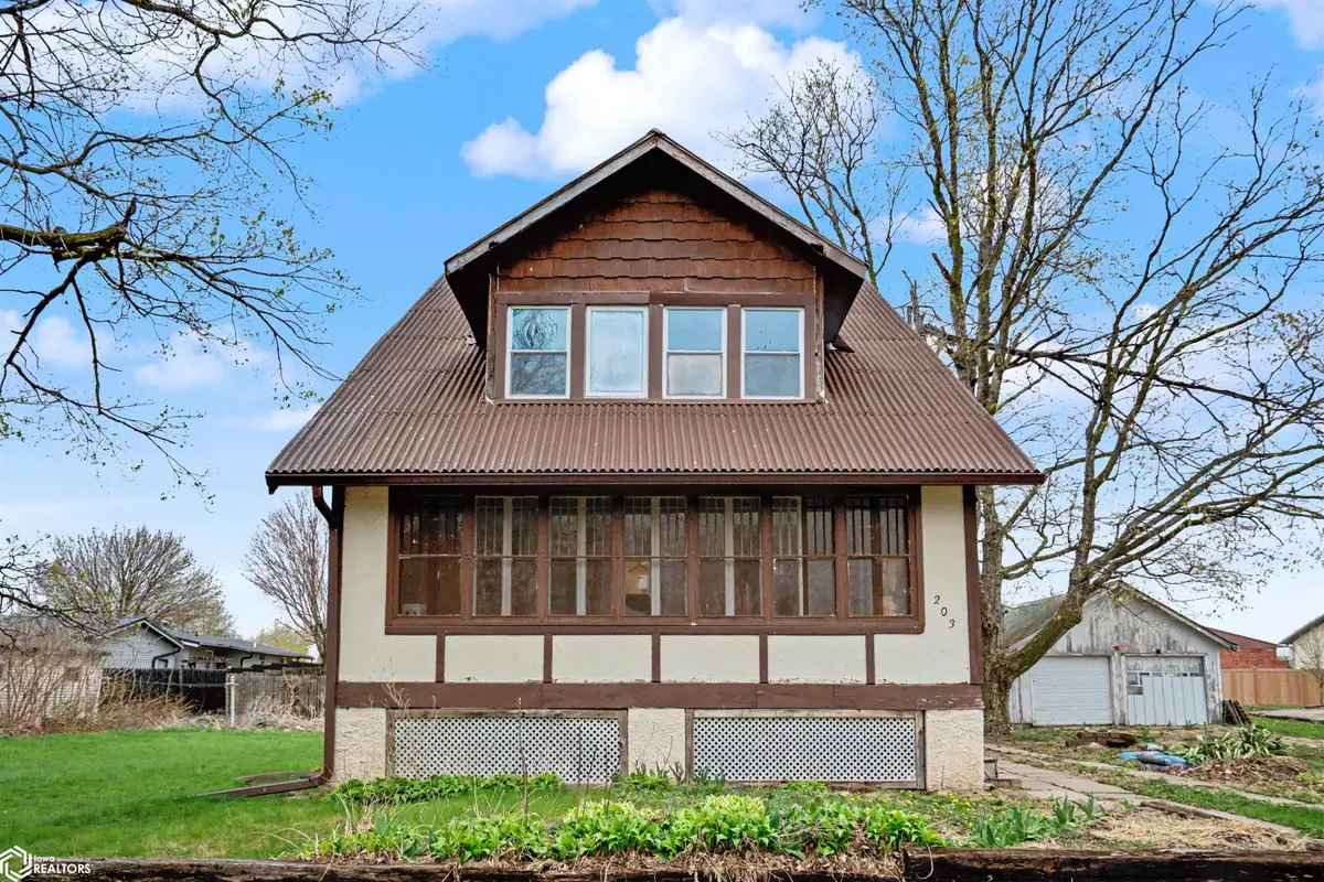 203 2nd Street Se, State Center, IA 50247 - #1