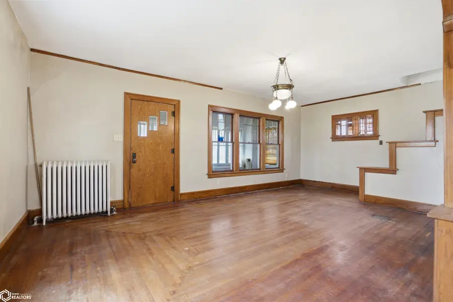 203 2nd Street Se, State Center, IA 50247 - #3