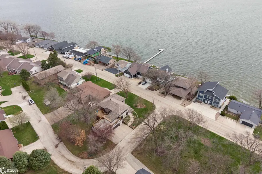 3514 N Shore Dr, Clear Lake, IA 50428 - #3