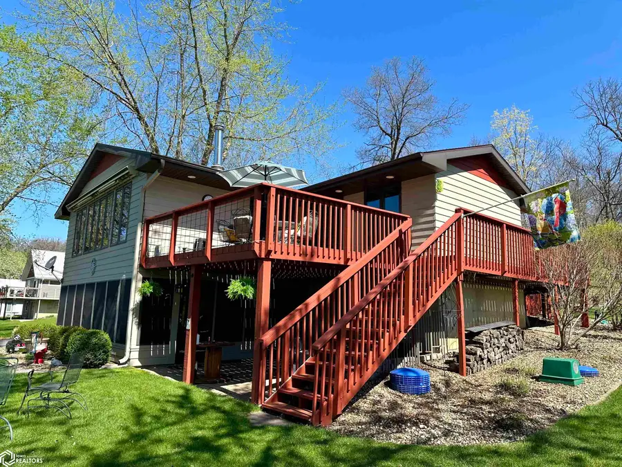 6143 NE Lakeshore Drive, Brooklyn, IA 52211 - #3