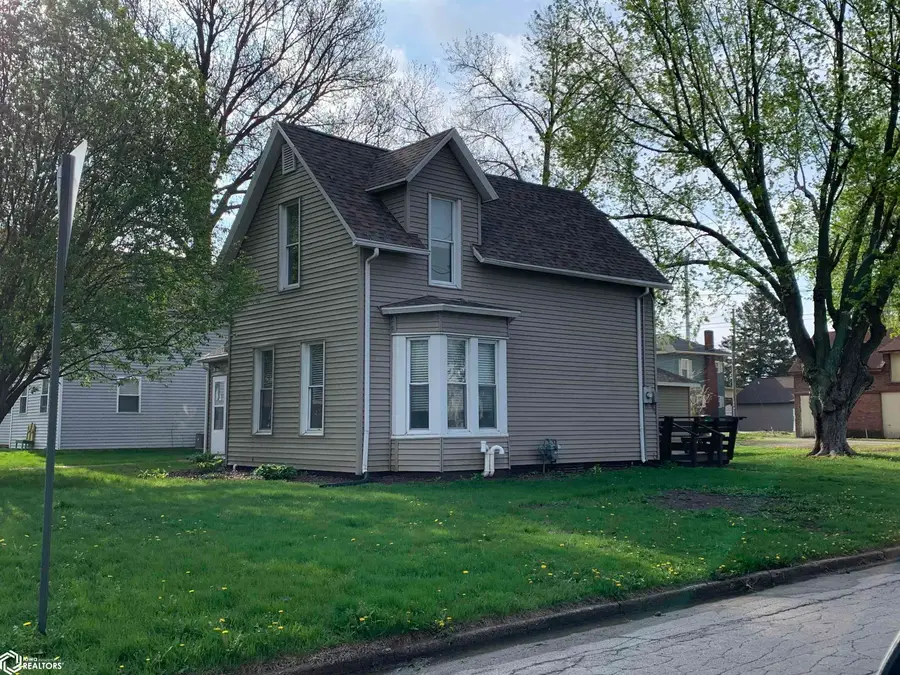 610 W Montgomery Street, Creston, IA 50801 - #2