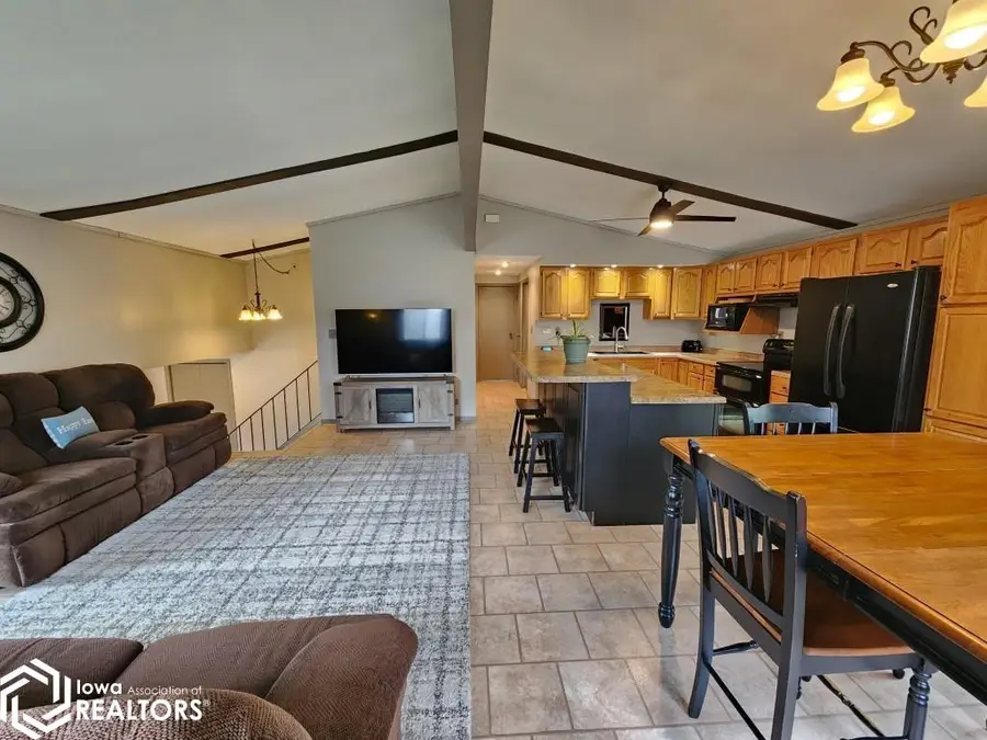 15257 Thoburn Avenue, Clear Lake, IA 50428 - #3