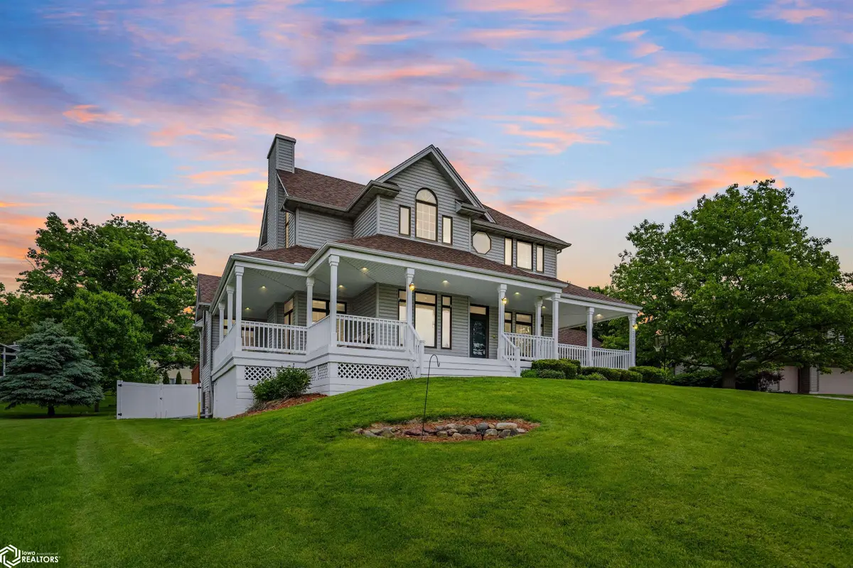 2310 Knollway Drive, Marshalltown, IA 50158 - #1