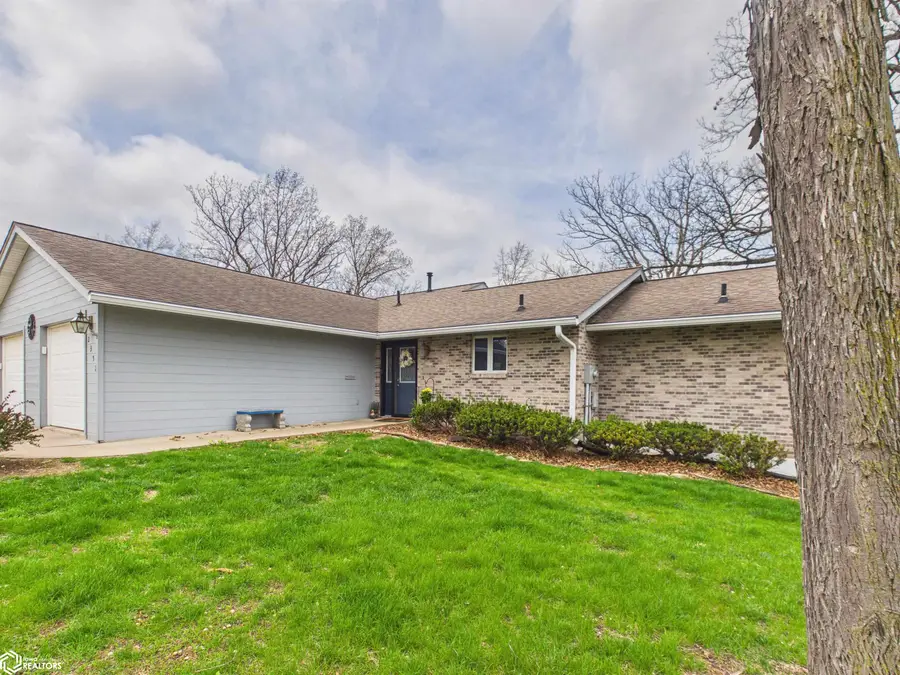 2351 Timberlane Heights, Ottumwa, IA 52501 - #2