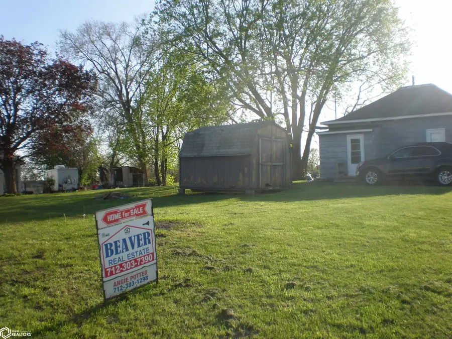 1223 E Lincoln, Clarinda, IA 51632 - #2