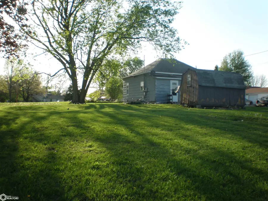 1223 E Lincoln, Clarinda, IA 51632 - #3