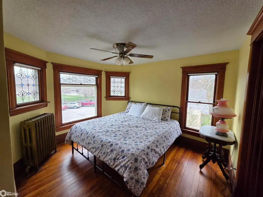 809 2nd Avenue N, Clear Lake, IA 50428 - #3