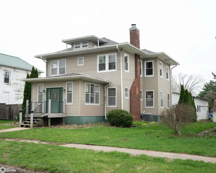 520 Webster Street, Warsaw, IL 62379 - #2