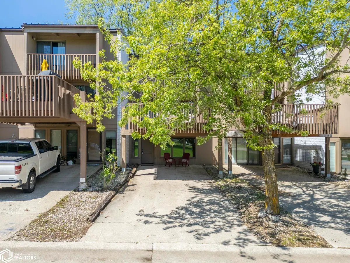 2700 N Shore Dr L-34, Clear Lake, IA 50428 - #1