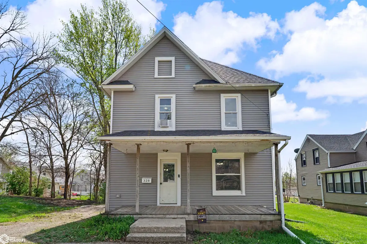 328 8th Avenue, Grinnell, IA 50112 - #1