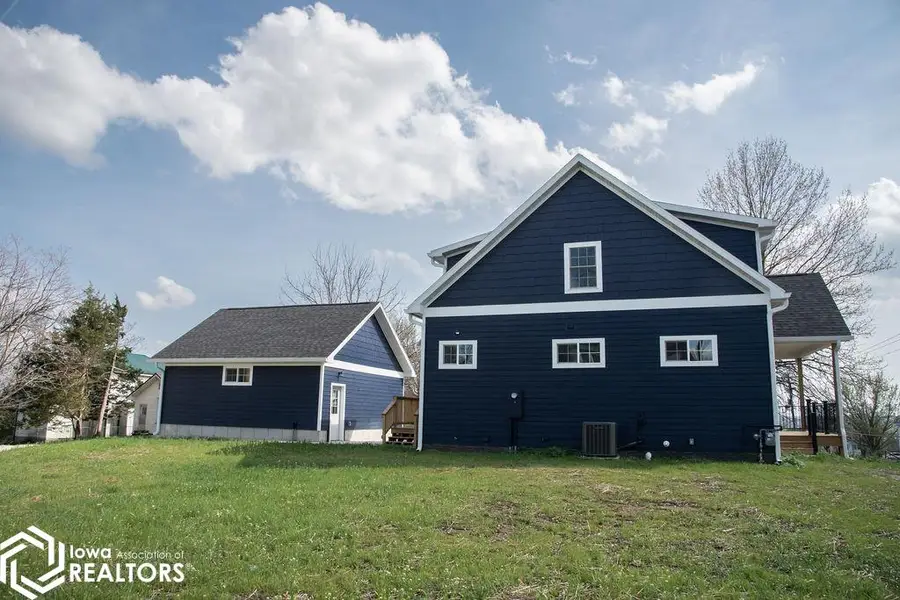 508 N Court Street, Ottumwa, IA 52501 - #2