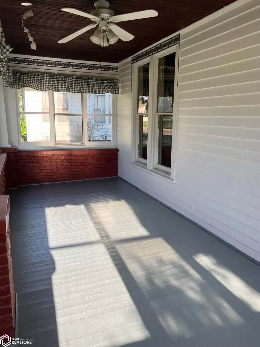 605 W Mills Street, Creston, IA 50801 - #2