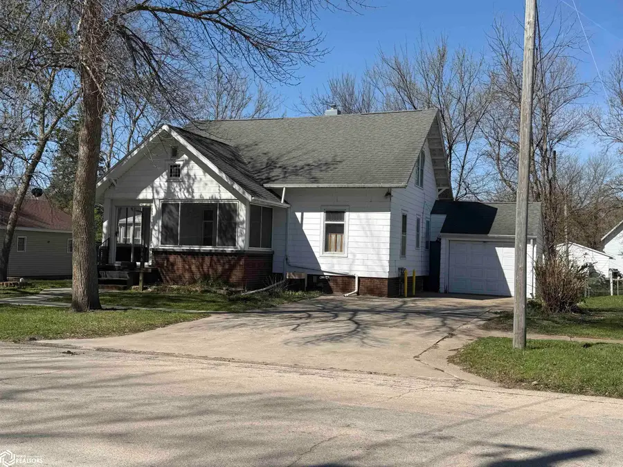 106 9th Street N, Humboldt, IA 50548 - #2