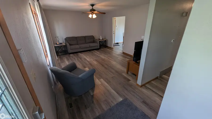 1204 Nancy Lane, Webster City, IA 50595-2727 - #2