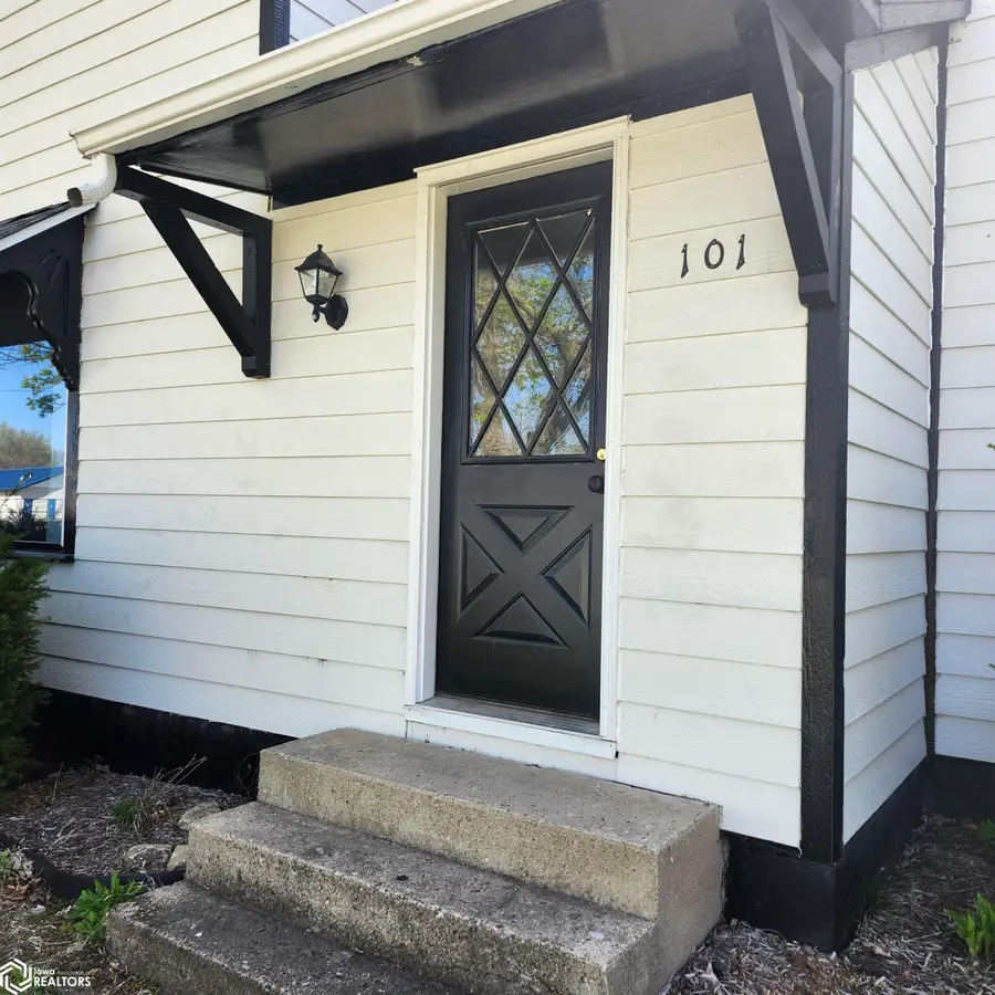 101 3rd St S, Humboldt, IA 50548 - #2